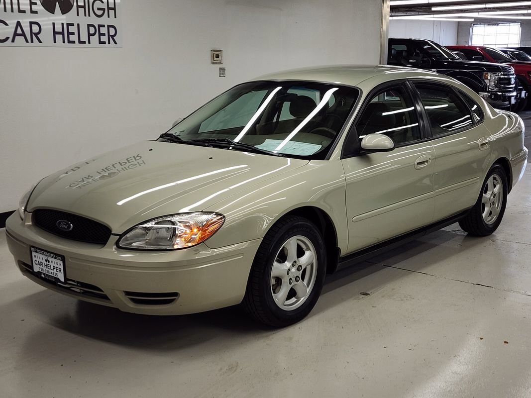 Used 2004 Ford Taurus SE image 9