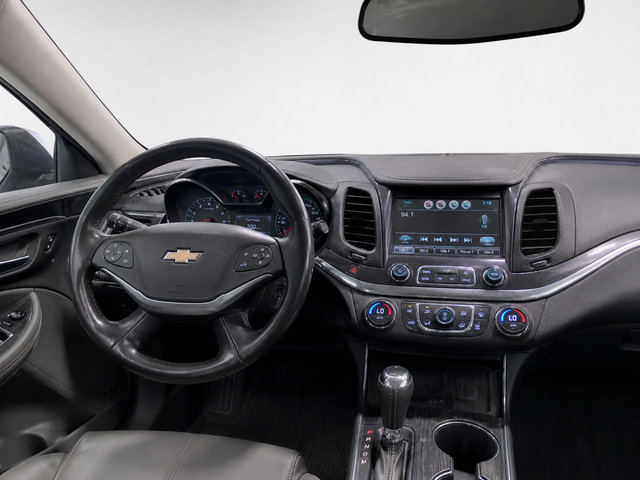 Used 2017 Chevrolet Impala LT FWD image 30