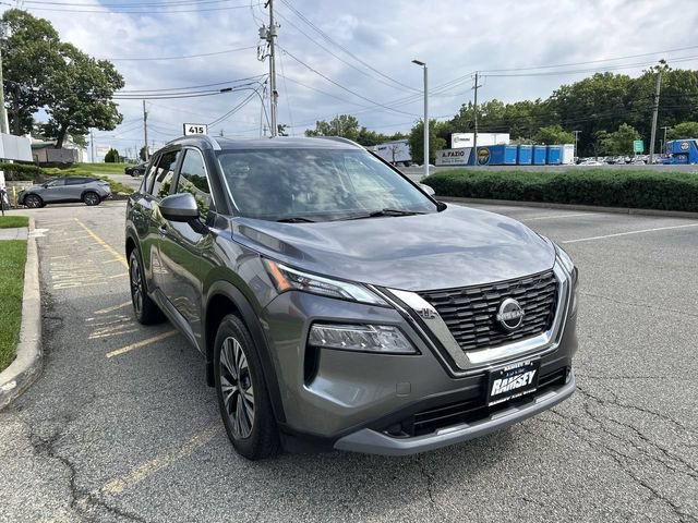 Certified 2023 Nissan Rogue SV w/ SV Premium B Package AWD/4WD image 2