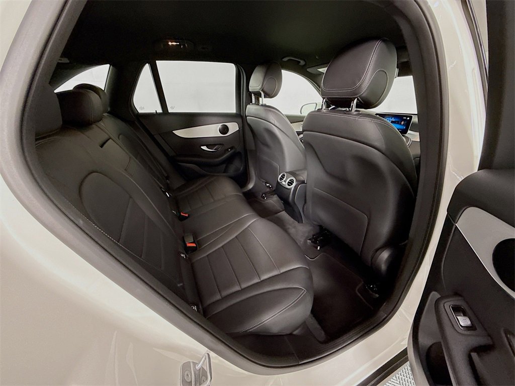 Used 2021 Mercedes-Benz GLC 300 4MATIC image 27