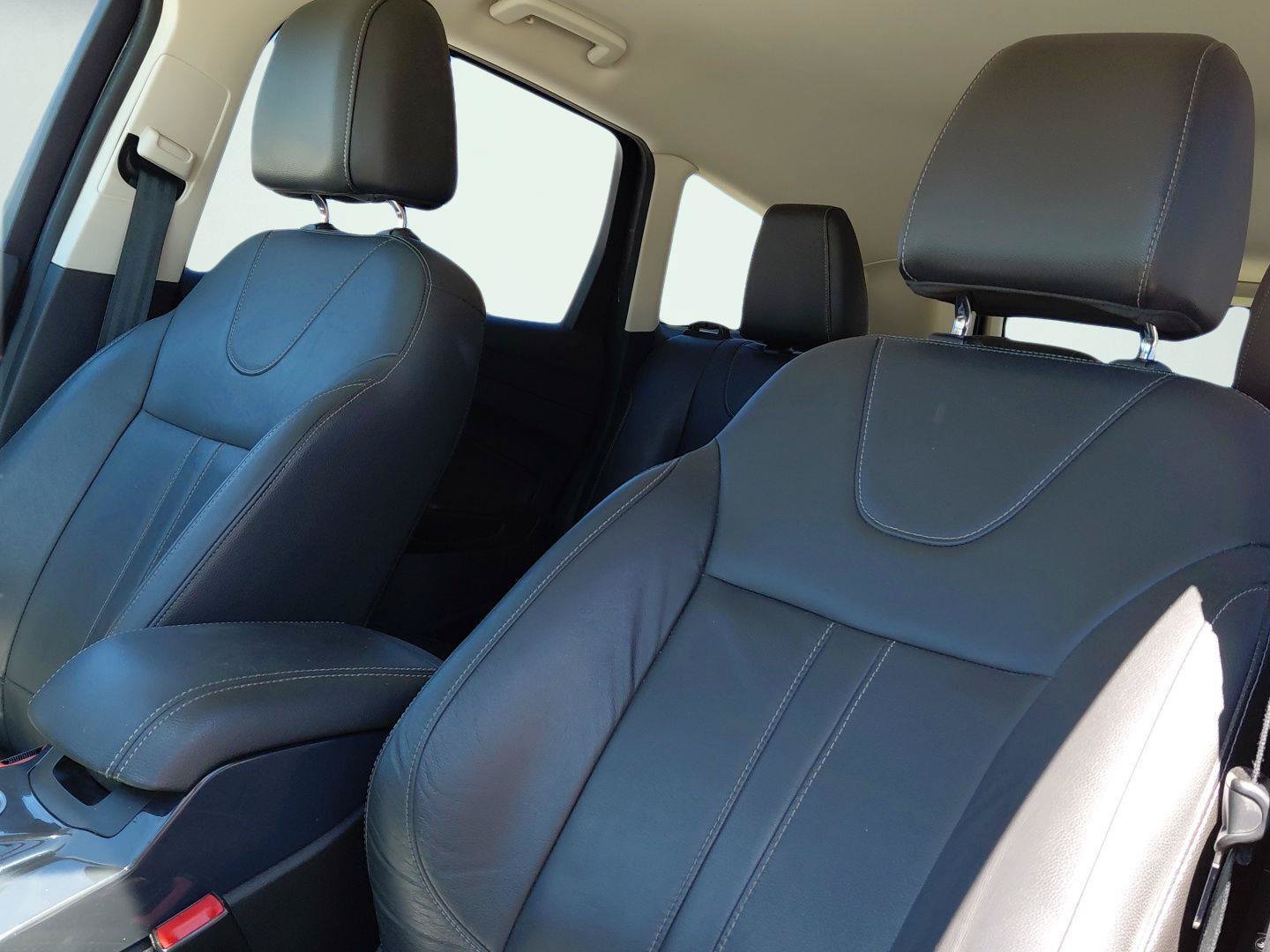 Used 2013 Ford Escape Titanium AWD/4WD image 9