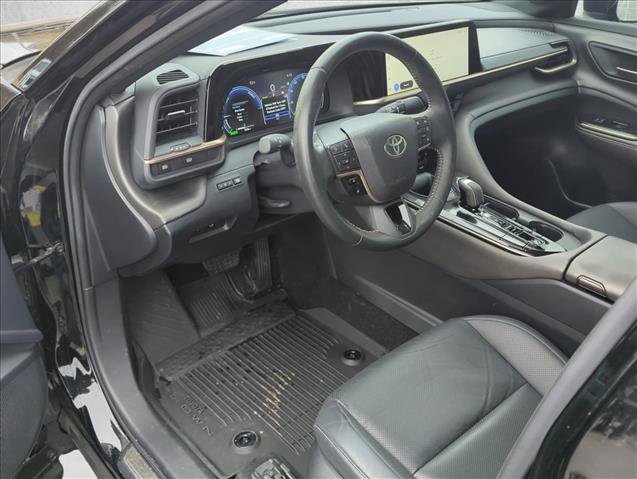 Used 2025 Toyota Crown Nightshade image 11