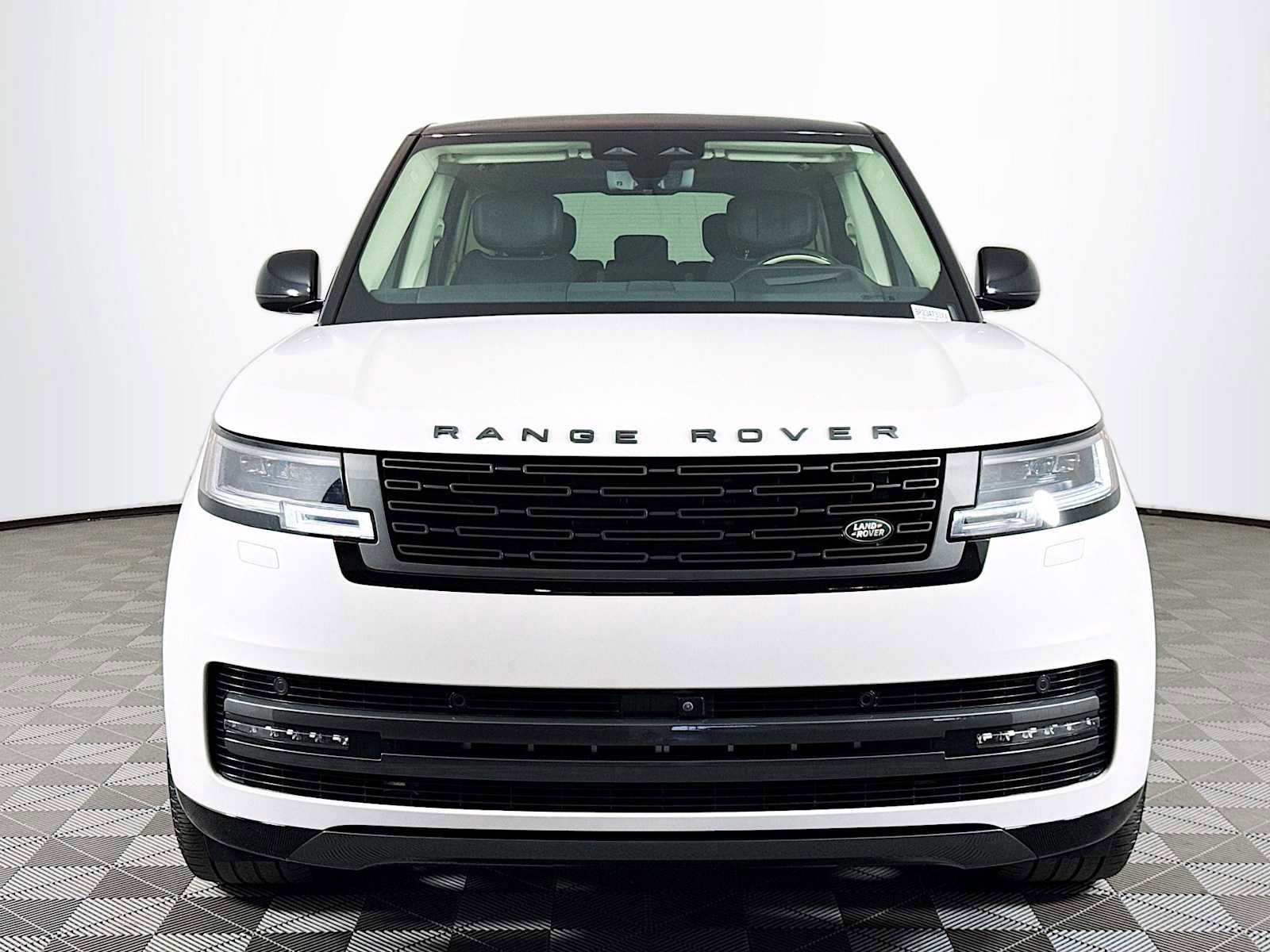 Used 2024 Land Rover Range Rover Long Wheelbase Autobiography AWD/4WD image 2