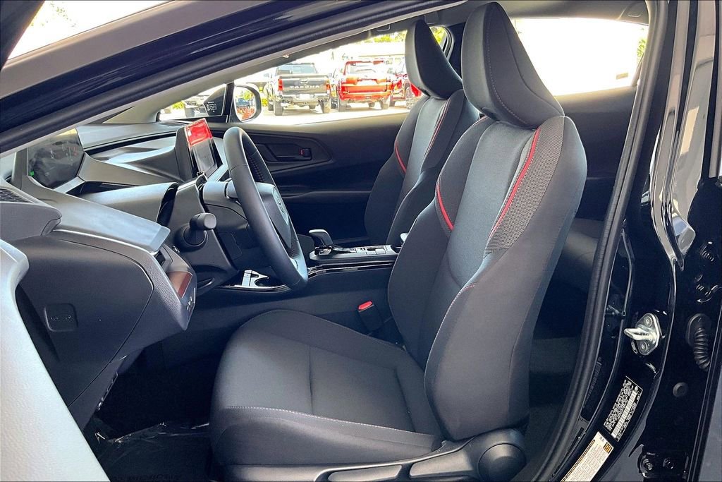 Used 2026 Toyota Prius Plug-In Hybrid image 21