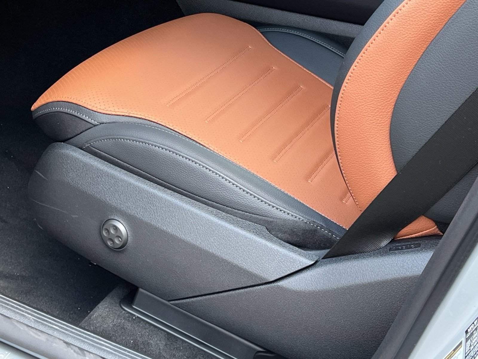 New 2026 Mercedes-Benz GLC 300 4MATIC image 12