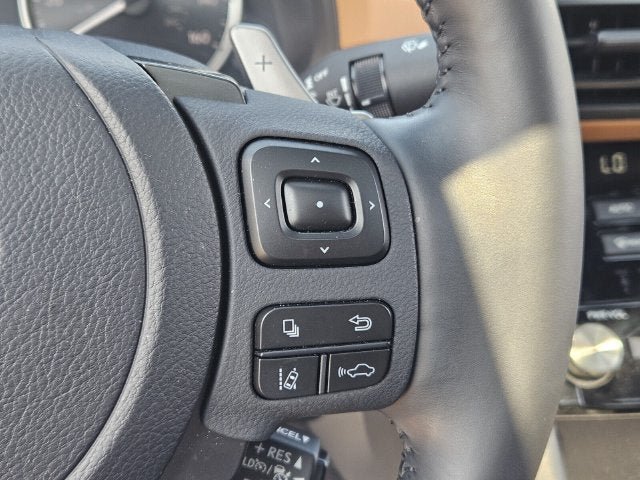 Used 2025 Lexus IS 350 F Sport w/ Accessory Package RWD image 31