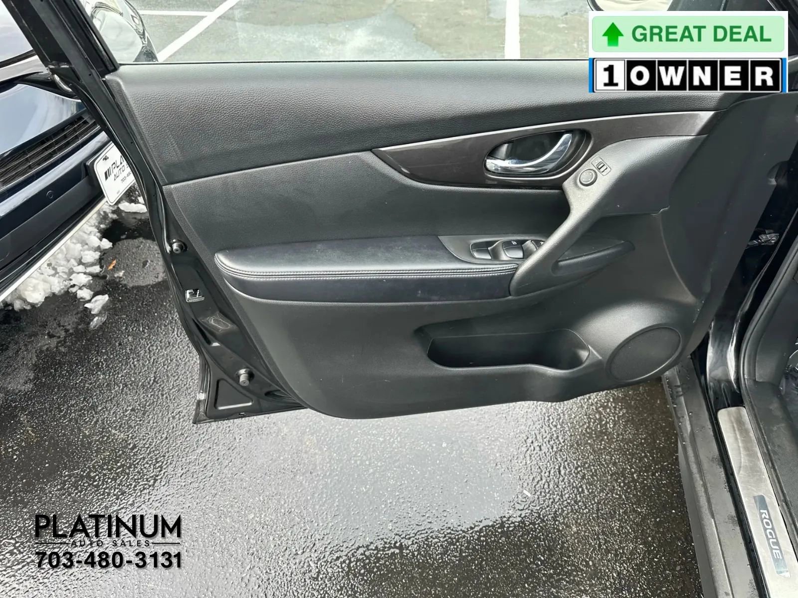 Used 2020 Nissan Rogue SV image 16