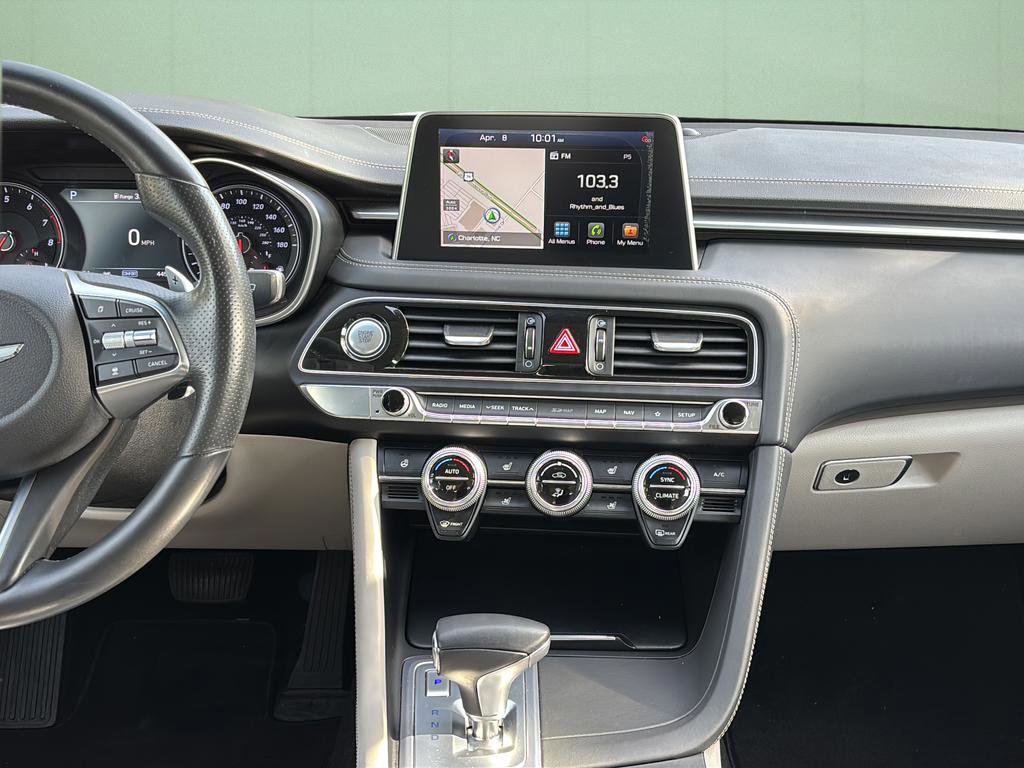 Used 2020 Genesis G70 2.0T w/ Prestige Package image 18