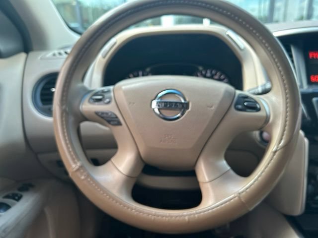 Used 2014 Nissan Pathfinder S FWD image 20
