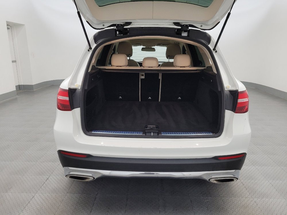 Used 2019 Mercedes-Benz GLC 300 4MATIC image 29