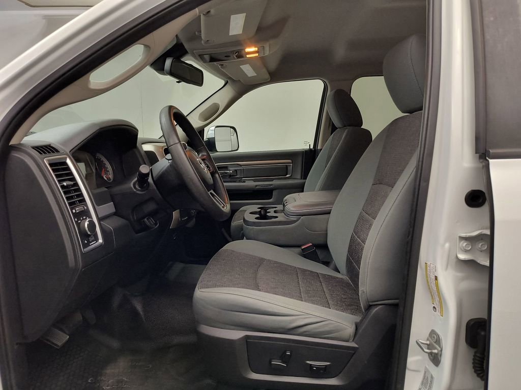 Used 2016 RAM 3500 SLT AWD/4WD image 5