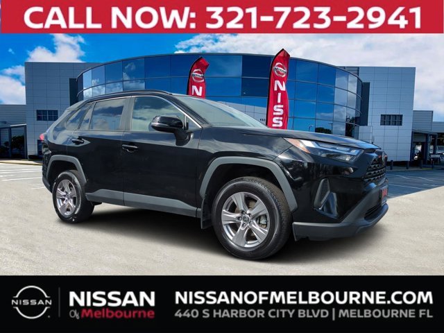 Used 2023 Toyota RAV4 XLE image 1