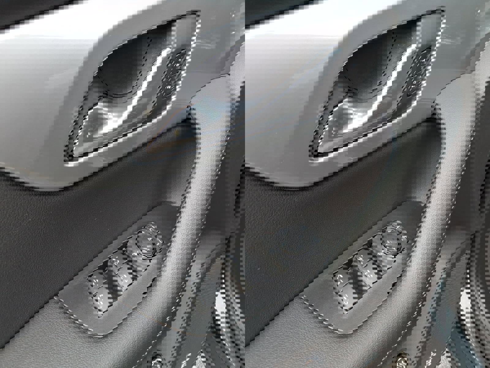 Used 2019 Chevrolet Blazer LT w/ Sound & Technology Package image 22