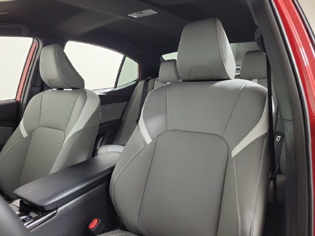 Used 2026 Toyota Camry SE FWD image 20