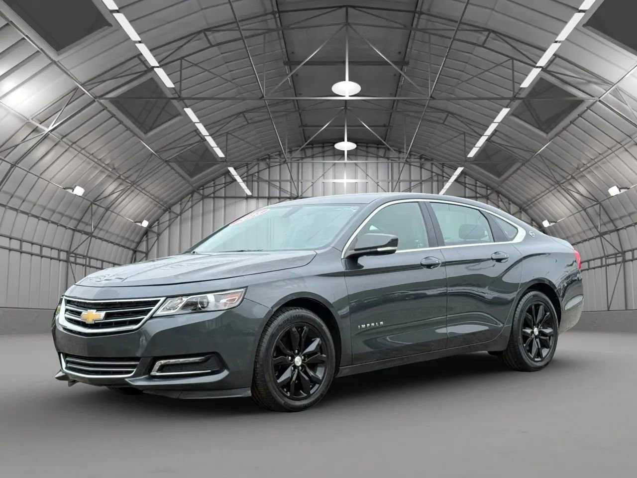 Used 2018 Chevrolet Impala LT w/ LT Convenience Package image 3