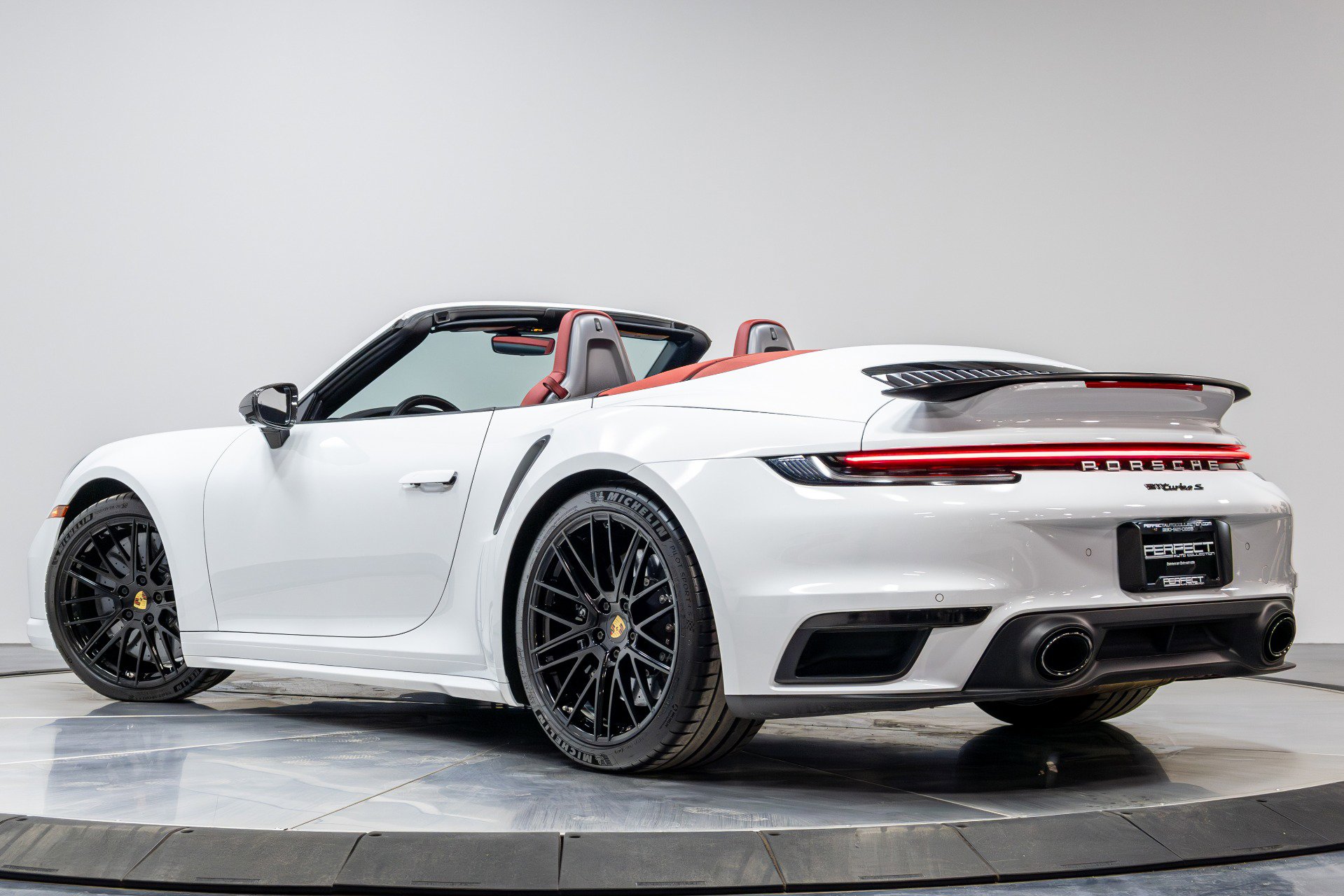 Used 2021 Porsche 911 Turbo S image 47