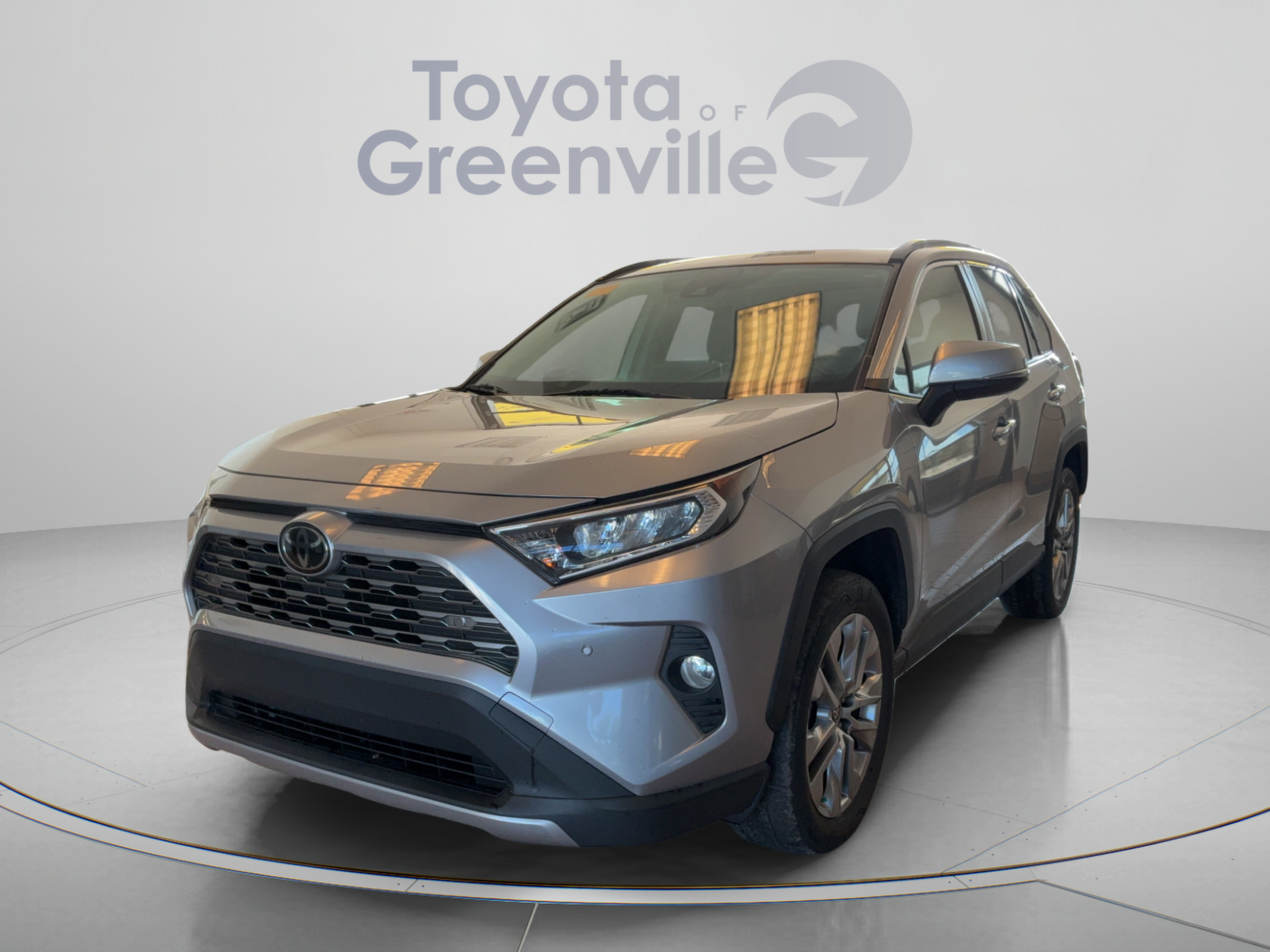 Used 2020 Toyota RAV4 Limited FWD image 1