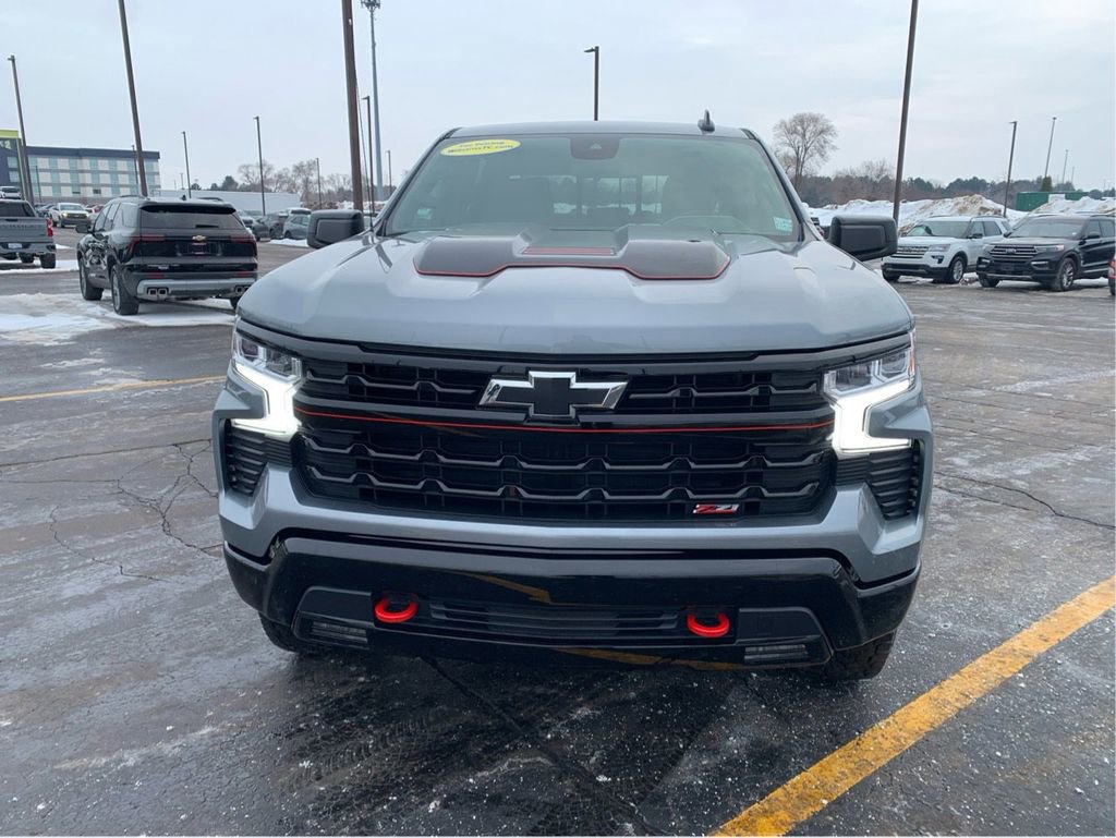Used 2024 Chevrolet Silverado 1500 LT Trail Boss w/ Convenience Package II image 3