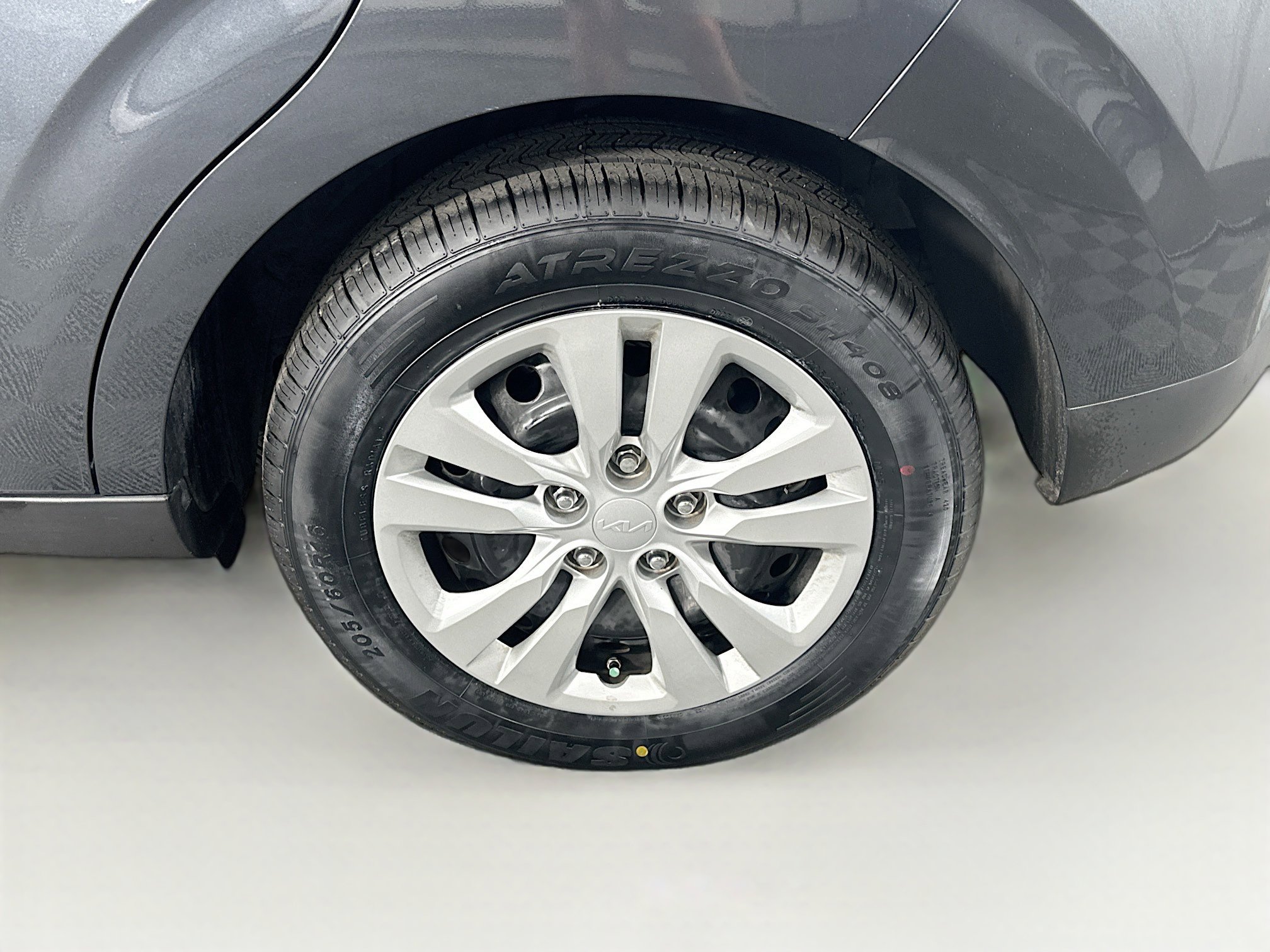 Used 2024 Kia Soul LX image 11