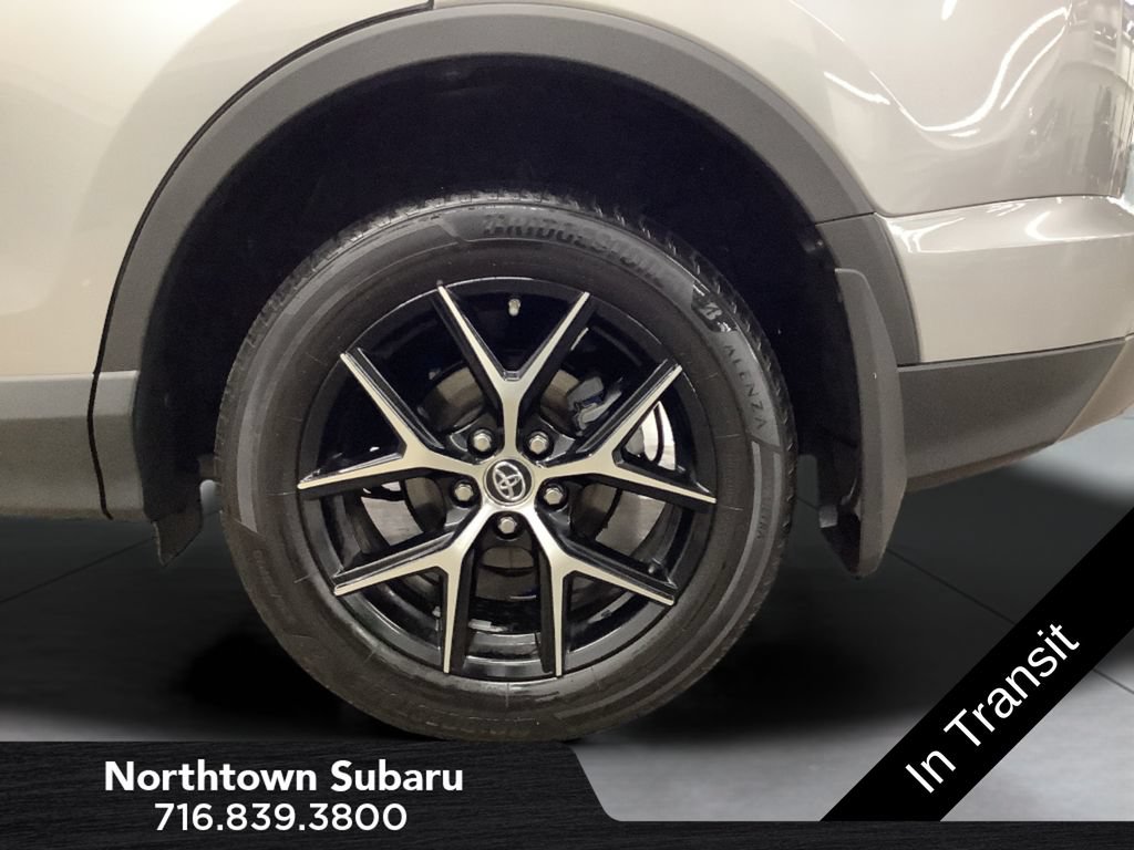 Used 2017 Toyota RAV4 SE AWD/4WD image 25