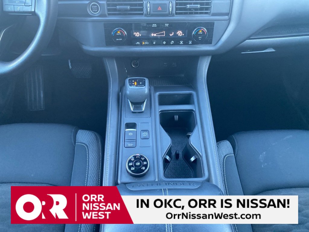 Used 2024 Nissan Pathfinder S image 26