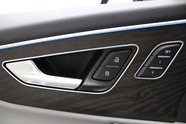 Used 2021 Audi Q7 3.0T Prestige image 13