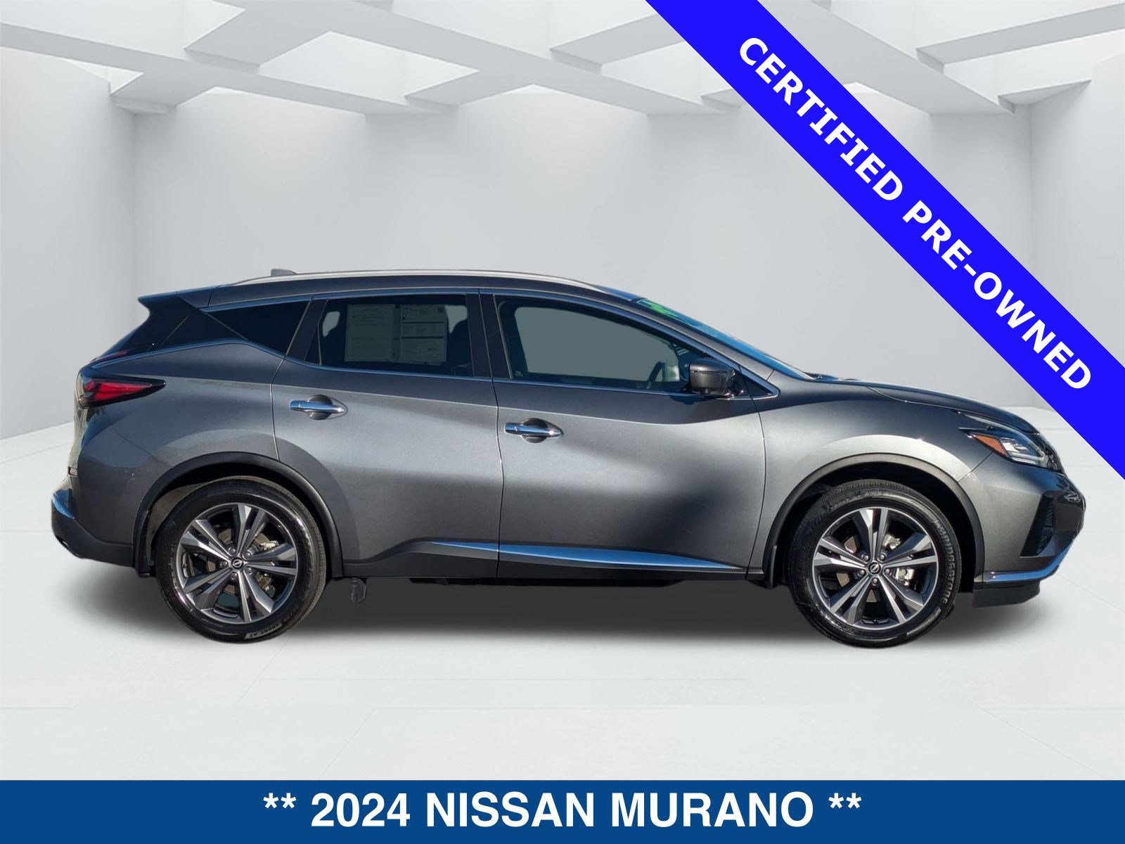 Used 2024 Nissan Murano Platinum w/ Cargo Package image 3