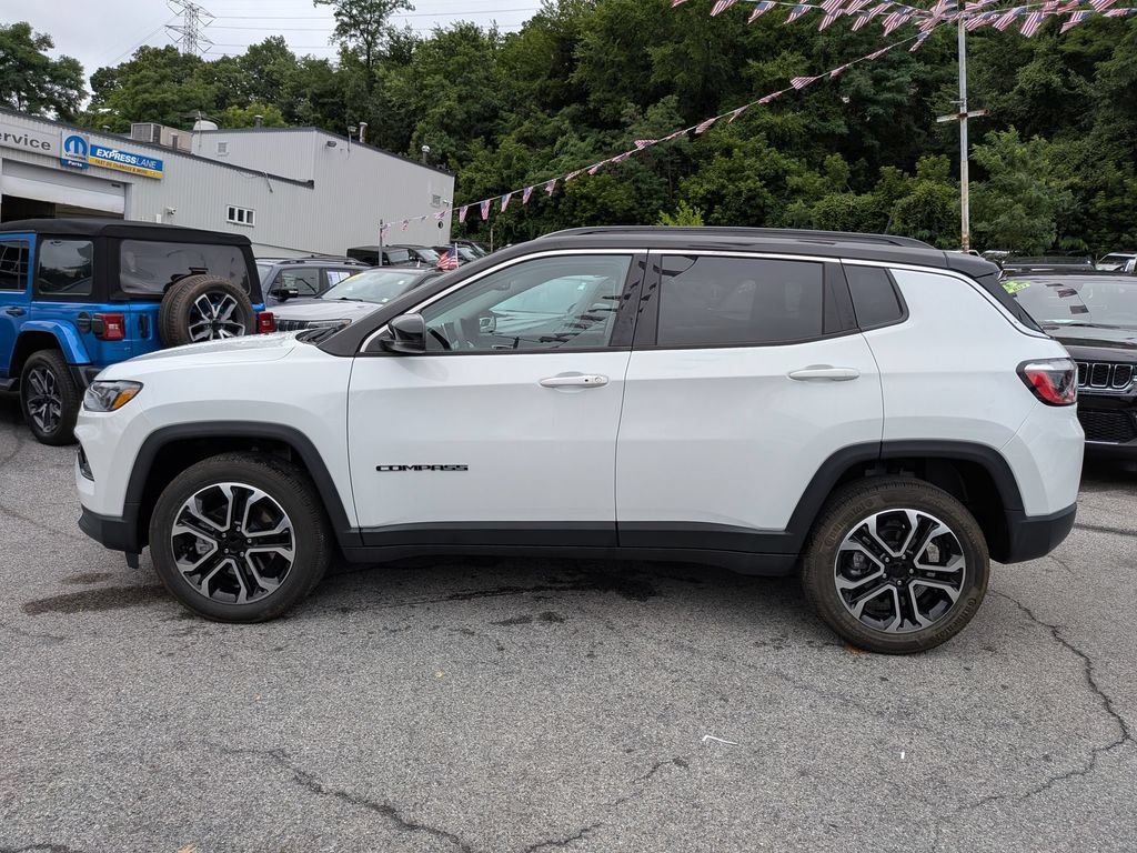 Used 2022 Jeep Compass Limited AWD/4WD image 10