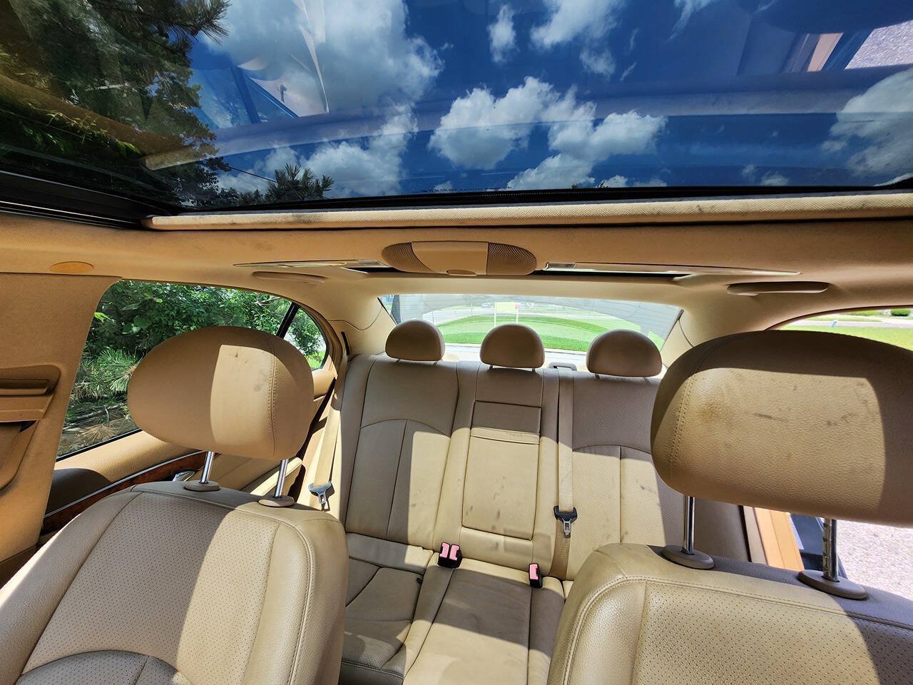 Used 2009 Mercedes-Benz E 350 4MATIC Sedan image 22