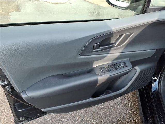 Used 2024 Toyota Prius LE image 12