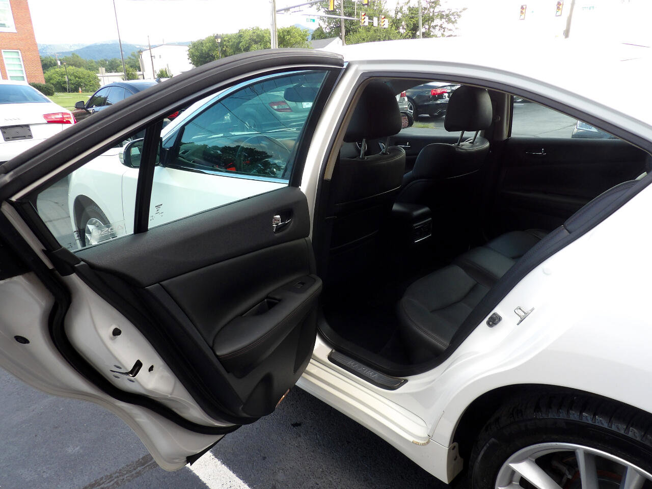 Used 2011 Nissan Maxima 3.5 SV w/ Cold Pkg image 13