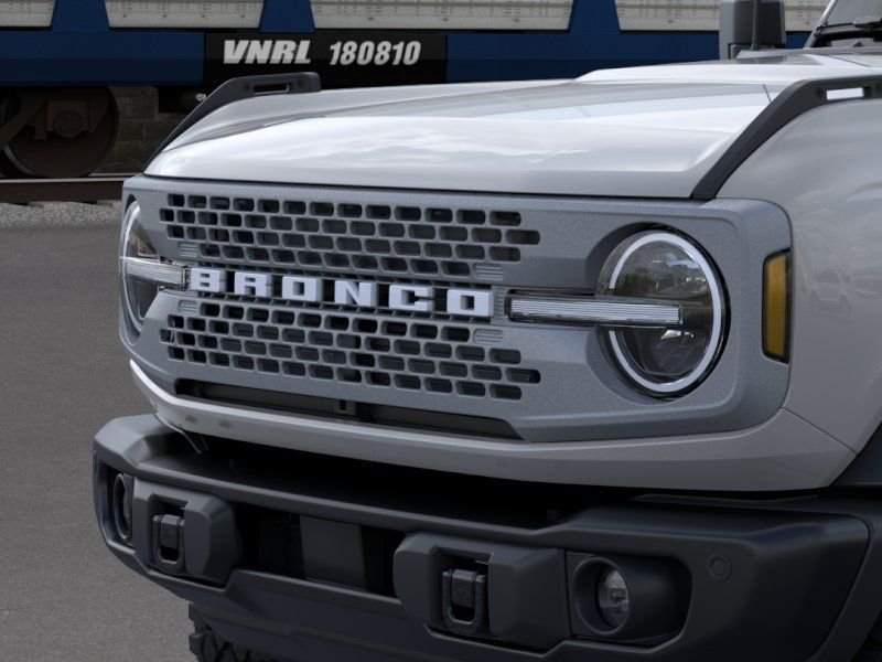 New 2026 Ford Bronco Badlands w/ Sasquatch Package AWD/4WD image 19