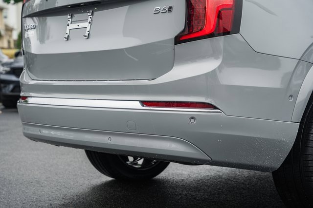 New 2026 Volvo XC90 B6 Plus w/ Protection Package Premier image 8