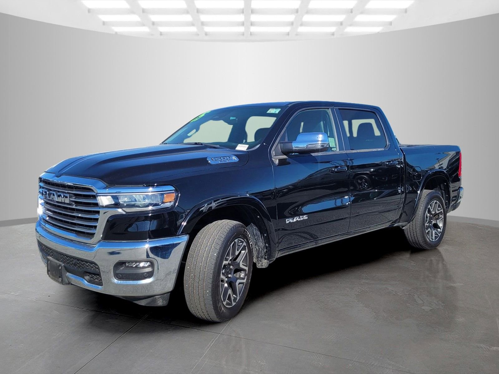 Used 2025 RAM 1500 Laramie image 8