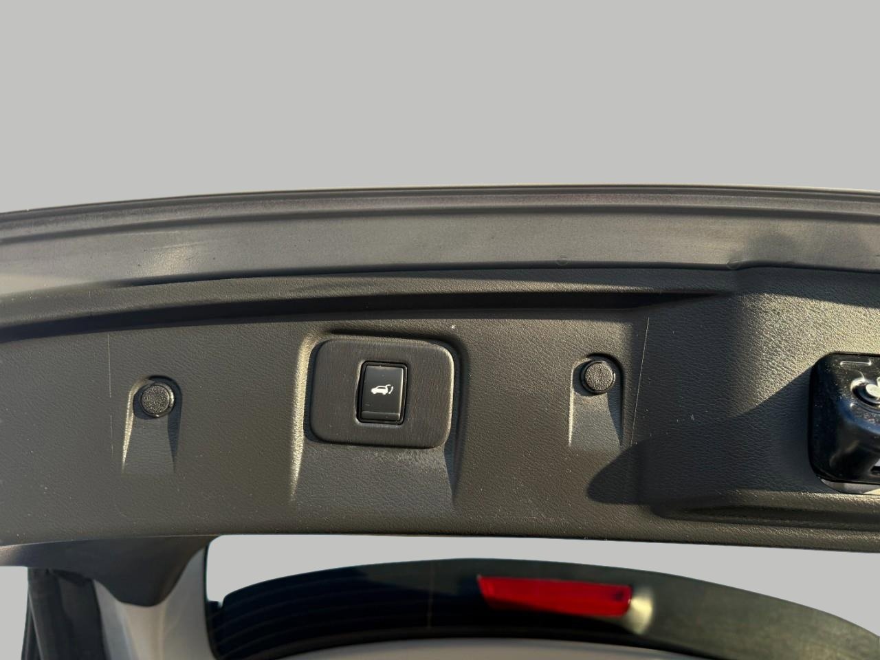 Used 2018 Nissan Murano Platinum image 24