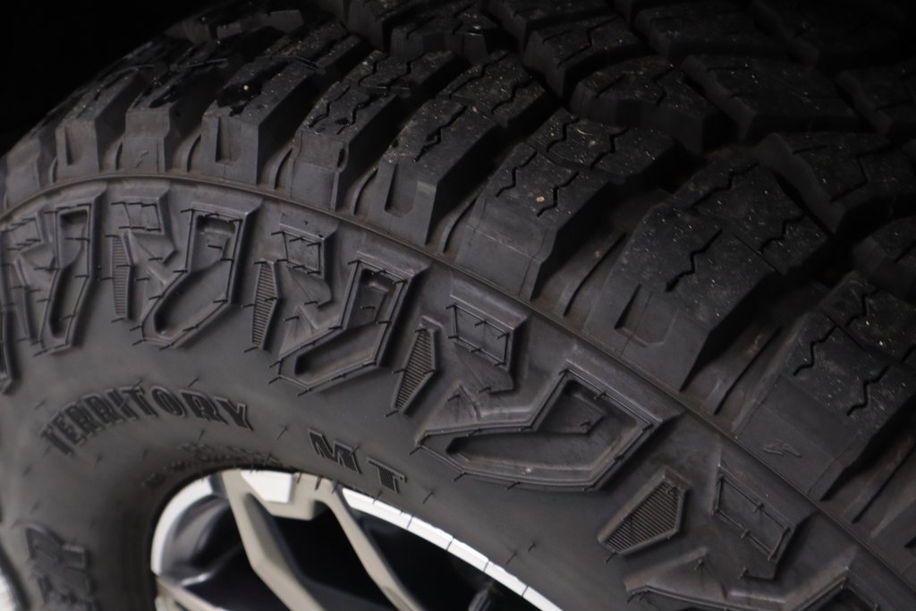 Used 2026 Chevrolet Colorado ZR2 w/ Technology Package image 21