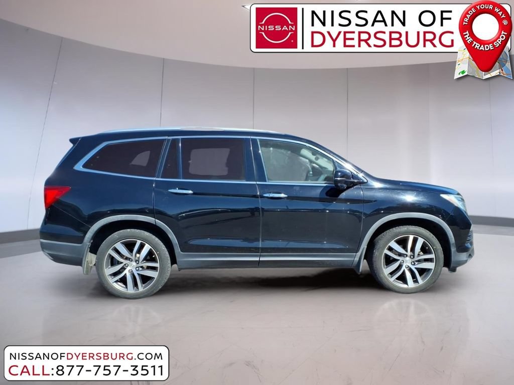Used 2018 Honda Pilot Touring image 2