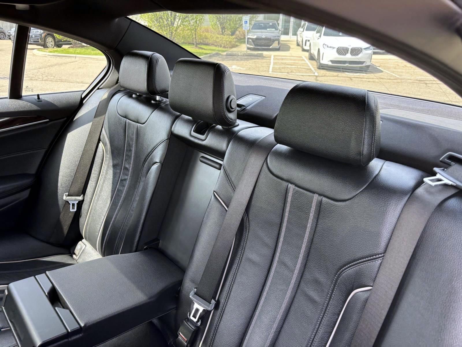 Used 2018 BMW 540i xDrive image 27