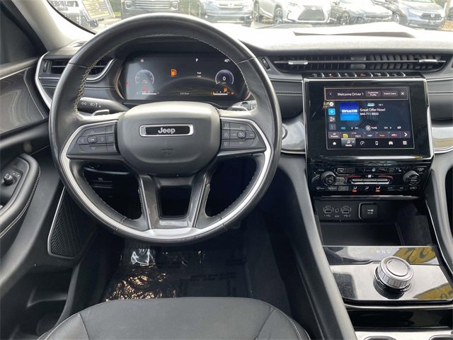 Used 2022 Jeep Grand Cherokee L Laredo w/ Luxury Tech Group I image 23