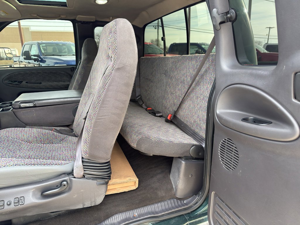 Used 2001 Dodge Ram 2500 Truck ST image 20