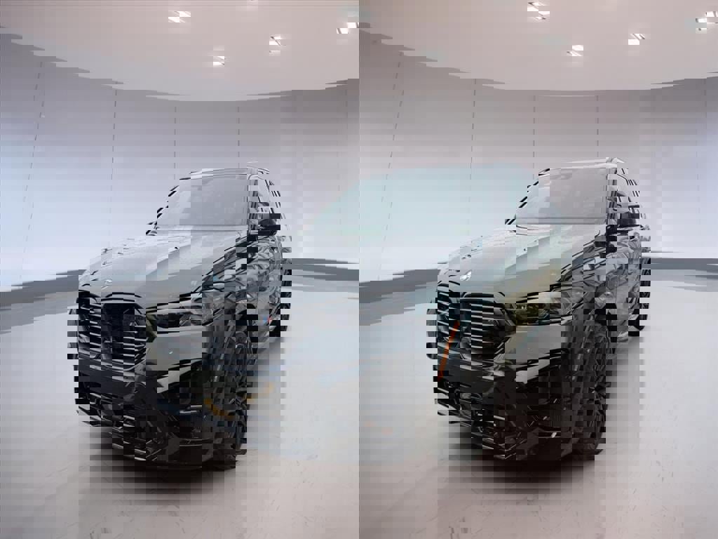 Used 2026 BMW X5 M Competition w/ Executive Package image 2