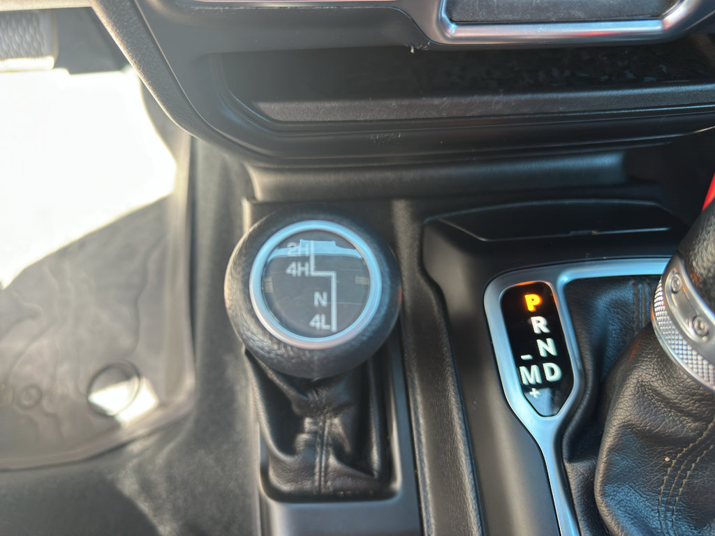 Used 2018 Jeep Wrangler Sport AWD/4WD image 21