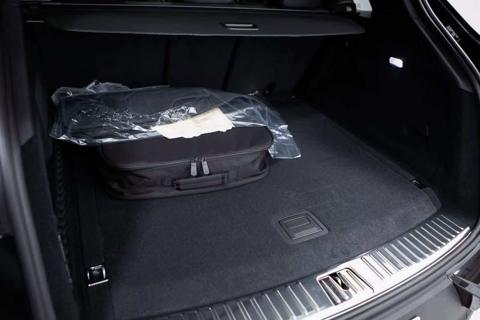 Certified 2025 Porsche Cayenne E-Hybrid AWD/4WD image 39