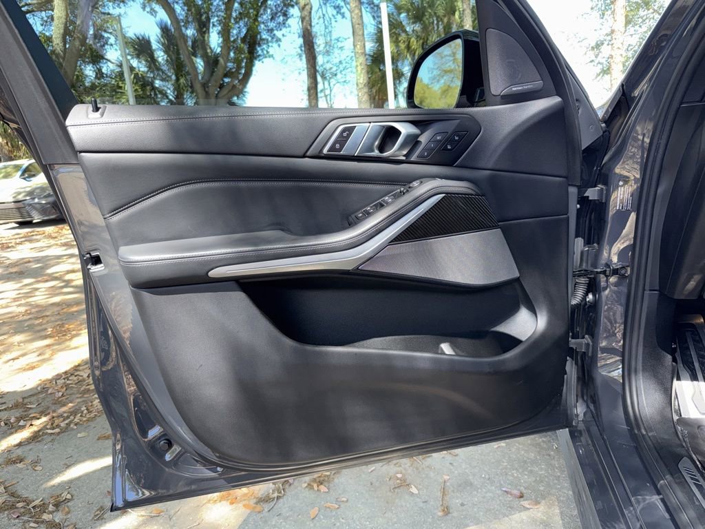 Used 2022 BMW X5 M50i w/ Executive Package image 20