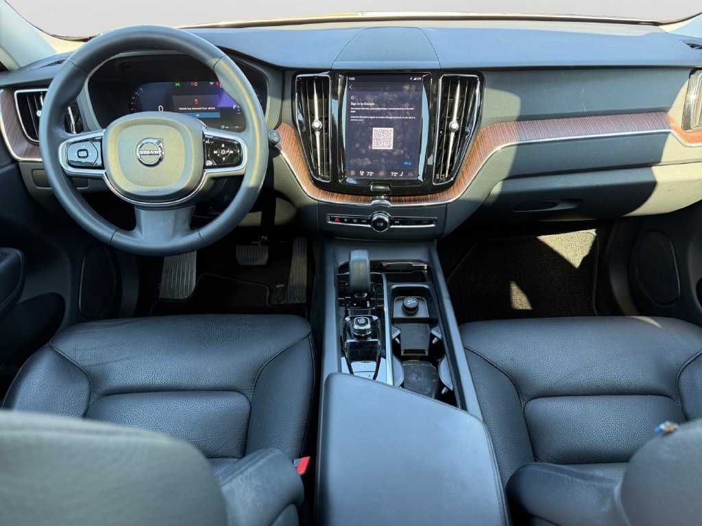 Certified 2024 Volvo XC60 B5 Plus w/ Protection Package Premier AWD/4WD image 16