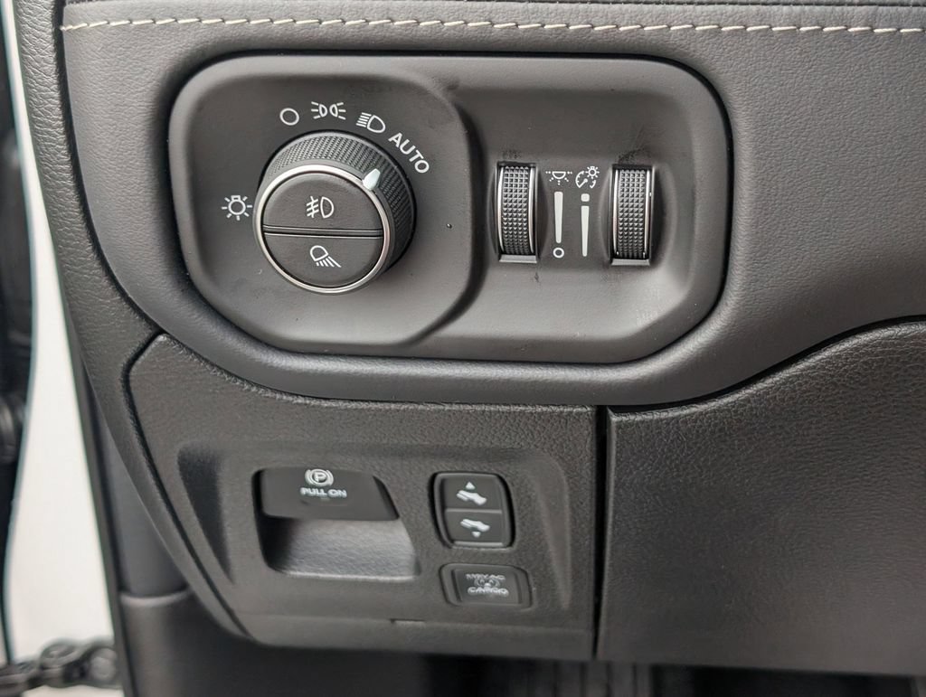 New 2026 RAM 1500 Limited AWD/4WD image 15