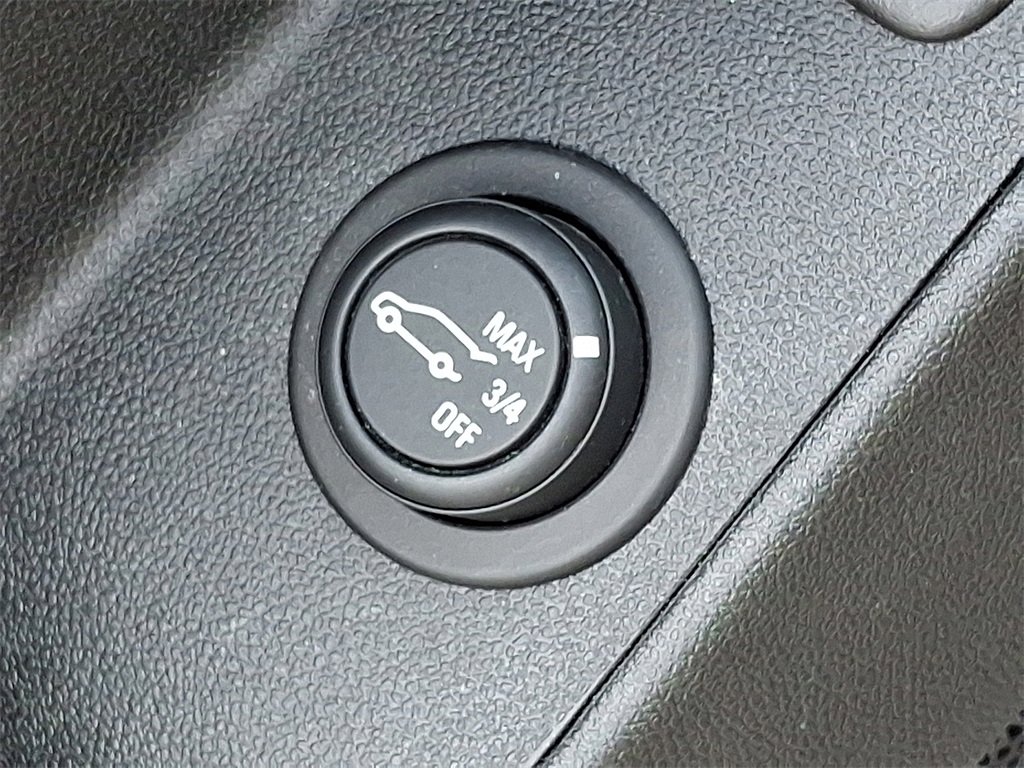 Used 2018 Chevrolet Equinox Premier image 27