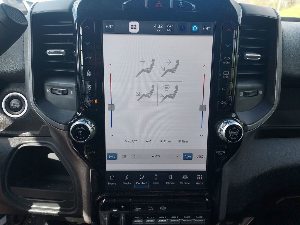 Used 2023 RAM 2500 Tradesman image 25