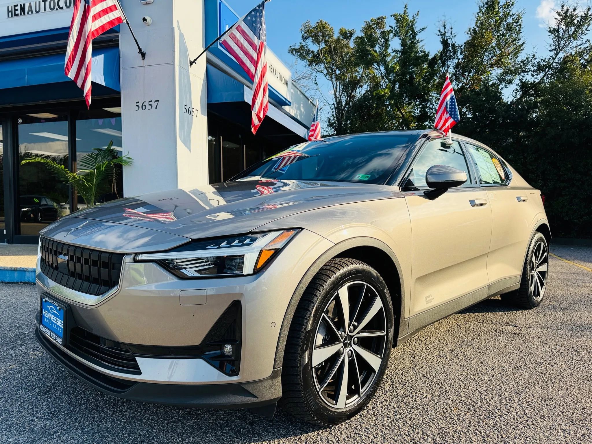 Used 2021 Polestar Polestar 2 Launch Edition Hatchback 4D image 32