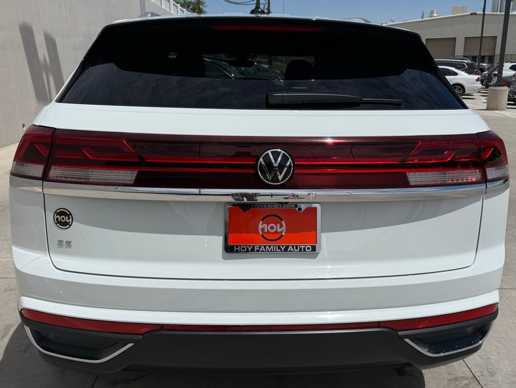 Used 2025 Volkswagen Atlas Cross Sport SE FWD image 8